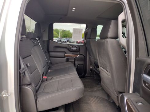 Used 2021 Chevrolet Silverado 1500 LT Trail Boss w/ Bed Protection Package AWD/4WD image 8
