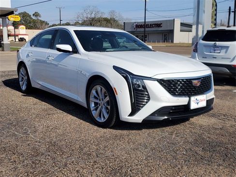 Used 2025 Cadillac CT5 Premium Luxury image 2