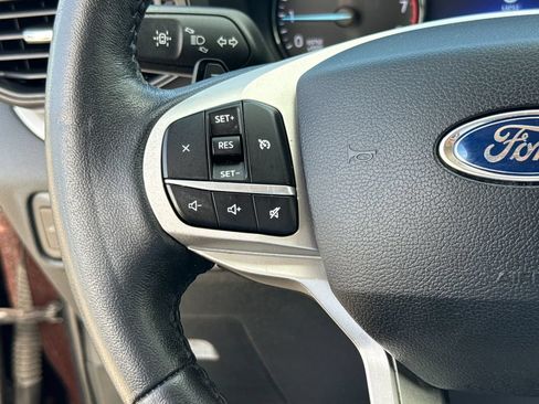 Used 2020 Ford Explorer XLT RWD image 15
