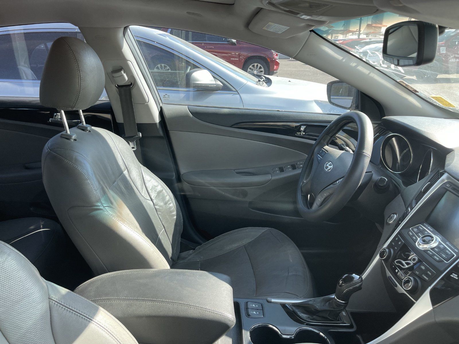 Used 2013 Hyundai Sonata Limited w/ Premium Pkg FWD image 7