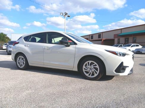 Used 2024 Subaru Impreza 2.0i image 3