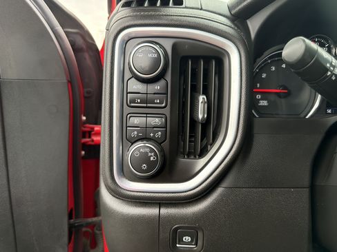 Used 2022 Chevrolet Silverado 1500 LT Trail Boss w/ Bed Protection Package AWD/4WD image 29