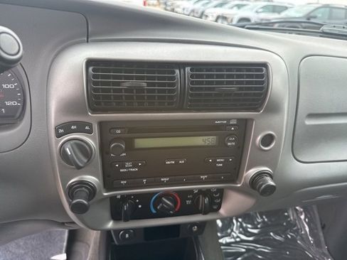 Used 2011 Ford Ranger XLT image 26