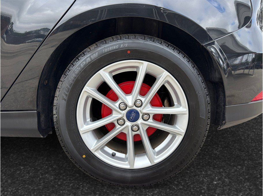 Used 2015 Ford Focus SE FWD image 13