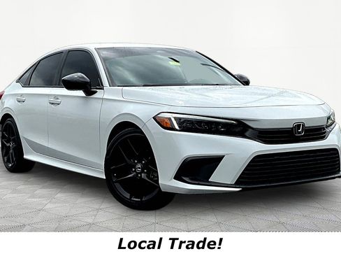 Used 2024 Honda Civic Sport image 3