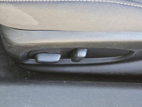 Used 2021 Chevrolet Camaro LT image 23