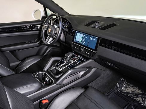 Used 2020 Porsche Cayenne E-Hybrid AWD/4WD image 14