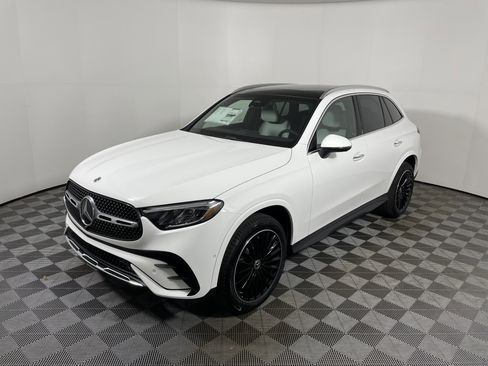 New 2026 Mercedes-Benz GLC 300 image 9