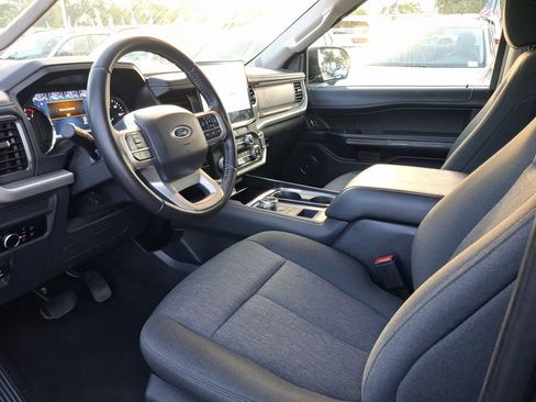 Used 2024 Ford Expedition Max XLT RWD image 13