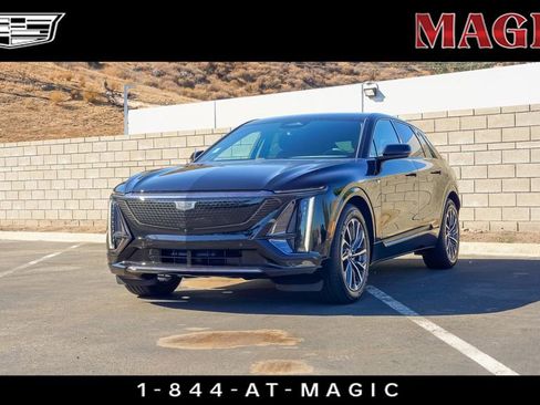 New 2026 Cadillac Lyriq Sport RWD image 1