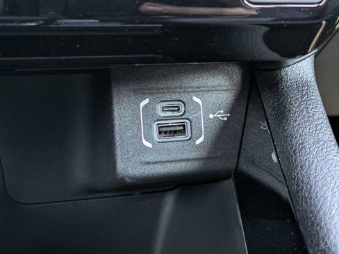 New 2026 Jeep Compass Latitude AWD/4WD image 21