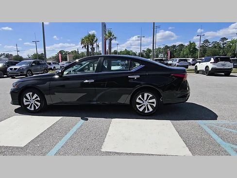 Used 2025 Nissan Altima 2.5 S image 24