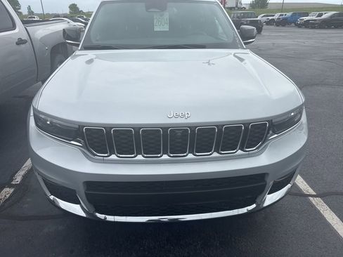 Used 2024 Jeep Grand Cherokee L Limited w/ Luxury Tech Group II AWD/4WD image 6