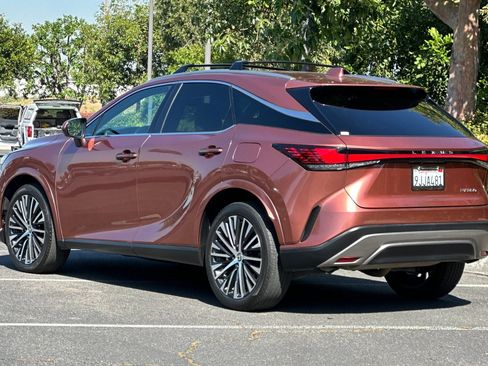 Used 2024 Lexus RX 350 Premium Plus w/ Convenience Package image 3