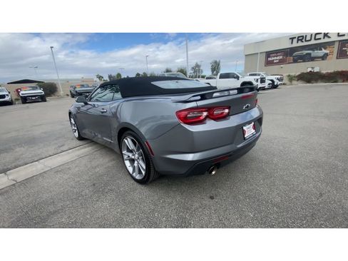 Used 2021 Chevrolet Camaro LT w/ Technology Package image 6