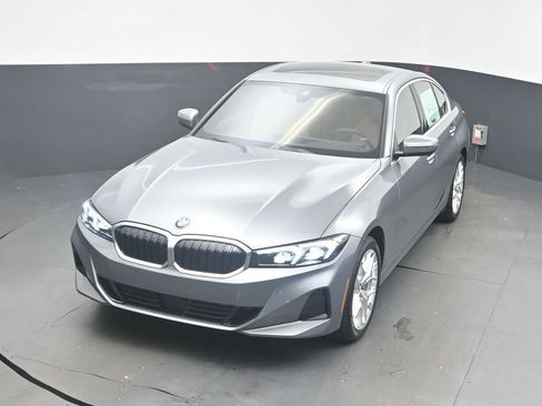 New 2026 BMW 330i Sedan w/ Convenience Package RWD image 31
