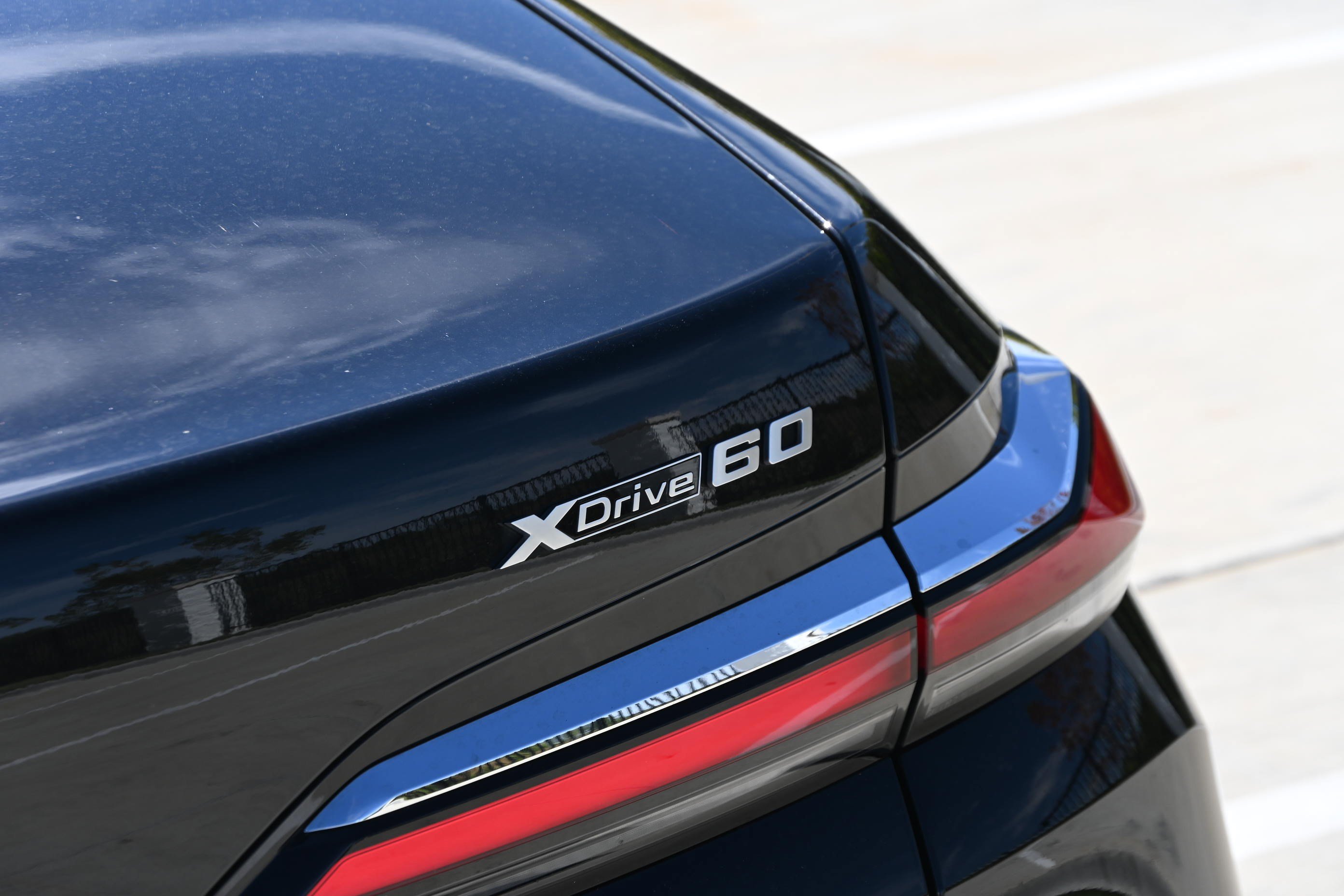 Certified 2024 BMW i7 xDrive60 AWD/4WD image 37