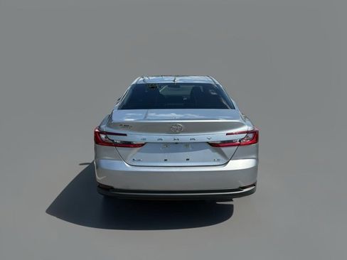 Used 2025 Toyota Camry LE FWD image 2