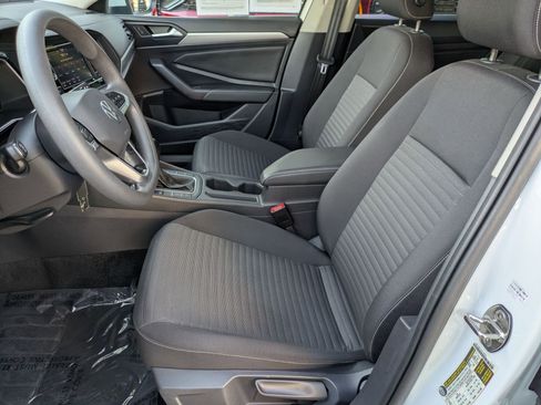 Used 2023 Volkswagen Jetta S image 21