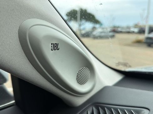 Used 2022 Toyota Highlander Platinum image 32