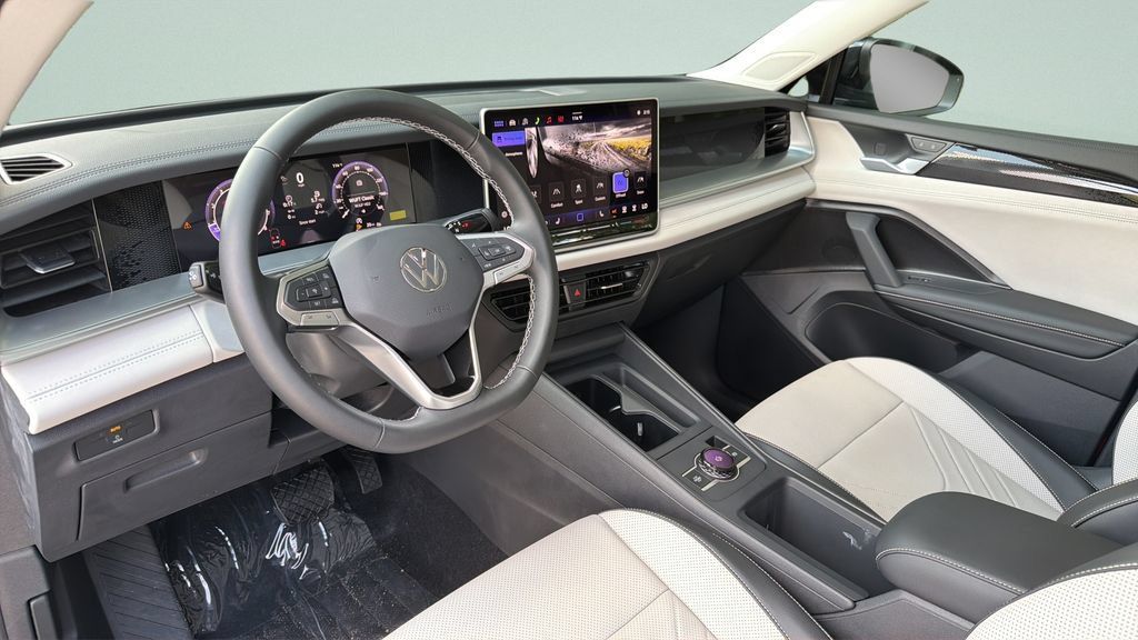 New 2026 Volkswagen Tiguan SE AWD/4WD image 33