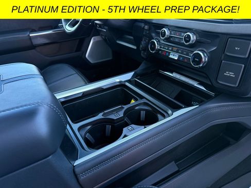 Used 2025 Ford F250 Platinum image 31
