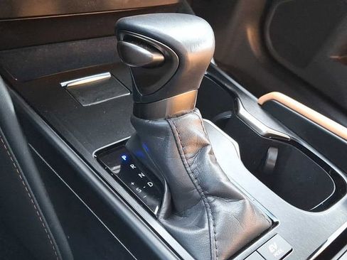 Certified 2024 Lexus ES 300h w/ Premium Package image 9