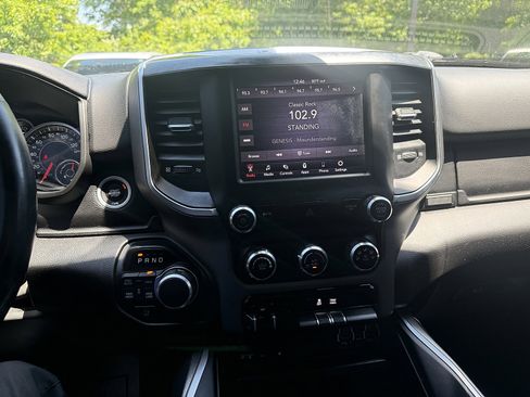 Used 2019 RAM 1500 Big Horn AWD/4WD image 16