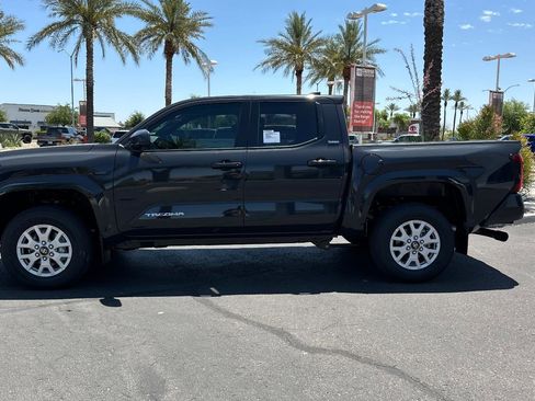 New 2026 Toyota Tacoma SR5 image 3