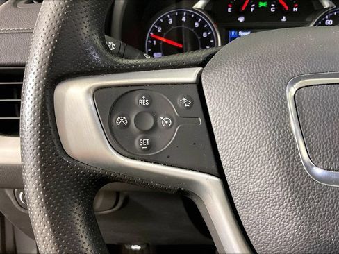 Used 2024 GMC Terrain SLE FWD image 5