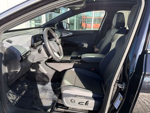 Certified 2023 Volkswagen ID.4 Pro S Plus image 9