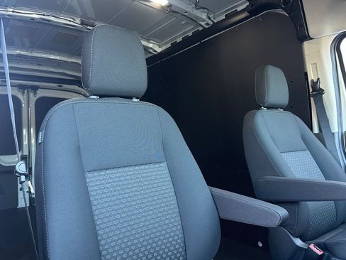New 2023 Ford E-Transit Medium Roof w/ Interior Upgrade Package RWD image 13