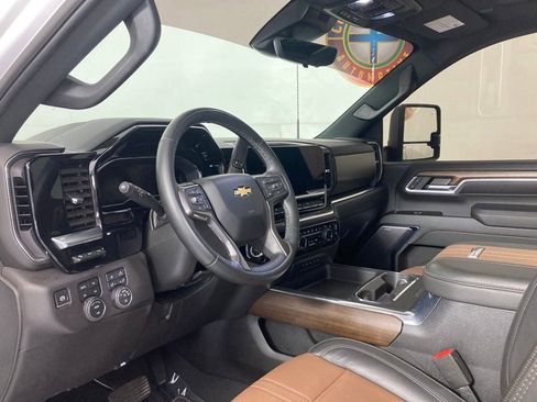 Used 2024 Chevrolet Silverado 3500 High Country w/ High Country Premium Package AWD/4WD image 16