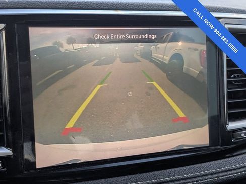 Used 2024 Chrysler Pacifica Limited FWD image 22