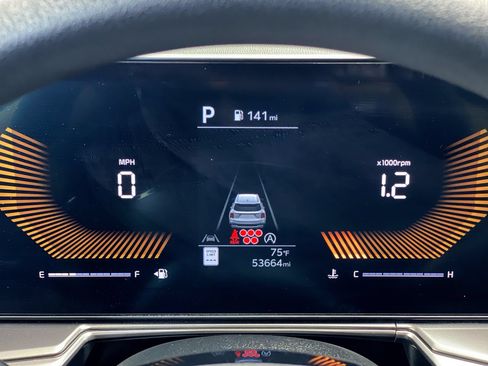 Certified 2025 Kia Sorento LX FWD image 22