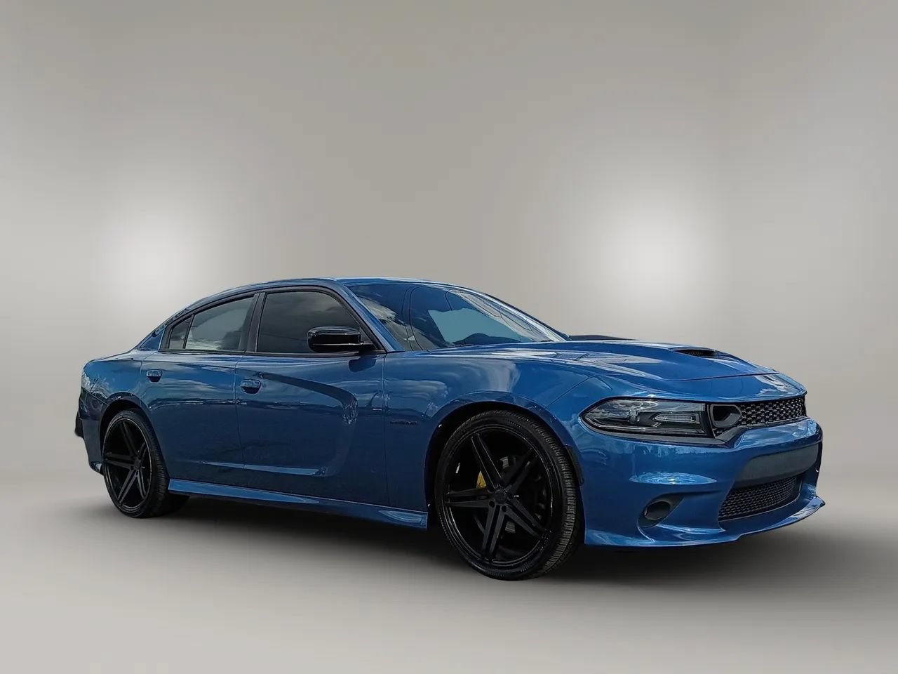 Used 2021 Dodge Charger R/T w/ Blacktop Package RWD image 5