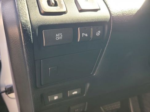 Used 2008 Lexus LS 460 image 17