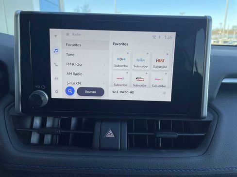 Used 2024 Toyota RAV4 SE image 13