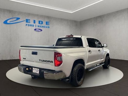Used 2021 Toyota Tundra 4x4 CrewMax image 12