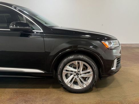 Used 2023 Audi Q7 2.0T Premium w/ Towing Package image 31