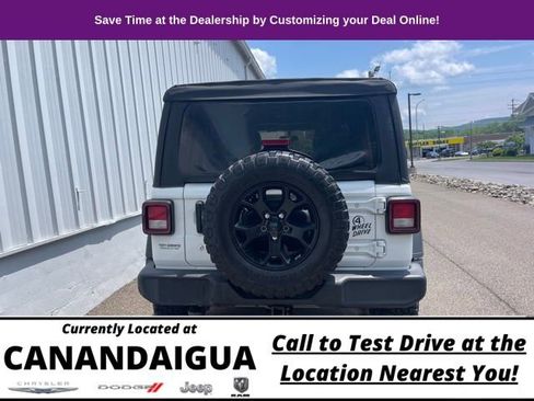 Used 2021 Jeep Wrangler Unlimited Willys image 9