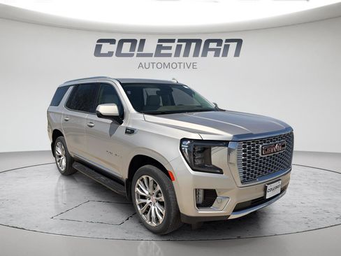Used 2023 GMC Yukon Denali image 7