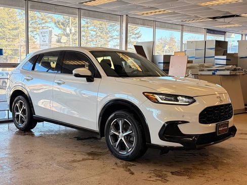 Used 2023 Honda HR-V EX-L image 6