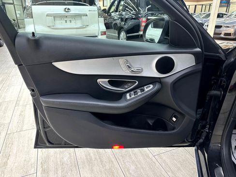 Used 2018 Mercedes-Benz C 300 Sedan image 12
