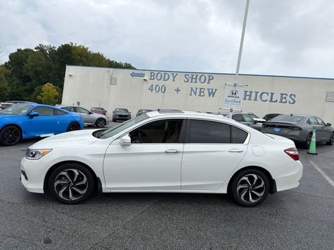 Used 2016 Honda Accord EX image 6