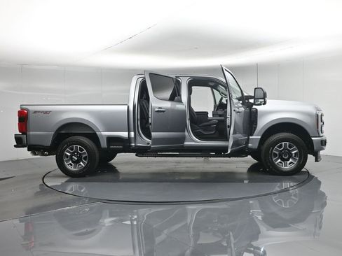 Used 2024 Ford F250 Lariat w/ Sport Appearance Package AWD/4WD image 38