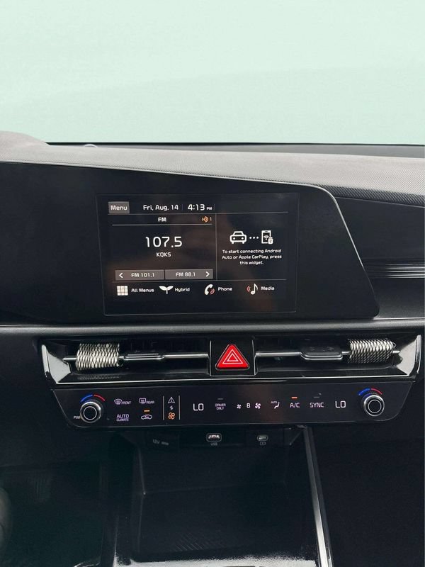 Used 2023 Kia Niro LX FWD image 25