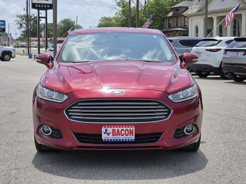 Used 2014 Ford Fusion Titanium FWD image 2