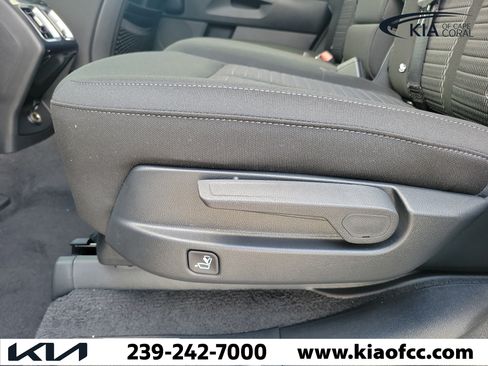 New 2026 Kia Sorento LX FWD image 13