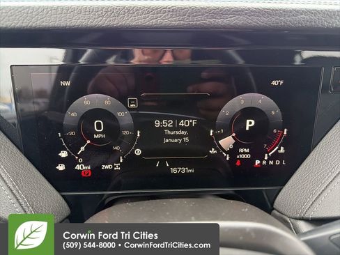 Used 2025 GMC Yukon XL Denali image 17